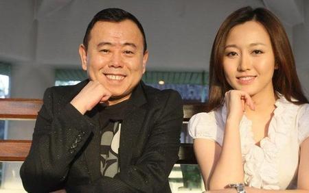 潘长江比妻子大多少岁
