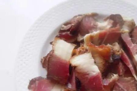 为什么腊肉煮一个小时还是硬的