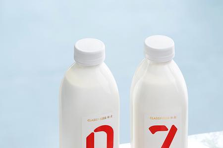 卡士酸奶007蓝色与红色的区别