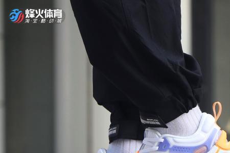 国乔与李宁的鞋码大小一样吗