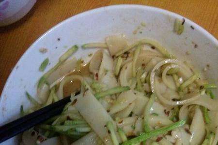 甘肃自制凉皮不洗面家常做法