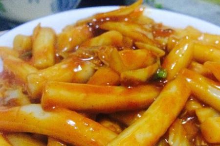 炒年糕片要先把年糕片煮熟吗
