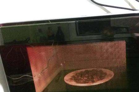 微波炉和电饭锅哪个功率大