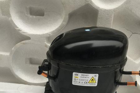 dfr70HF的冰柜压缩机多少瓦
