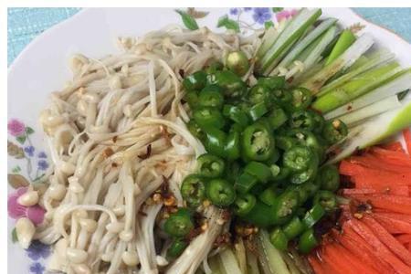 送三个菜什么意思