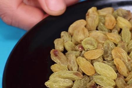 干桂圆和葡萄干买哪个好