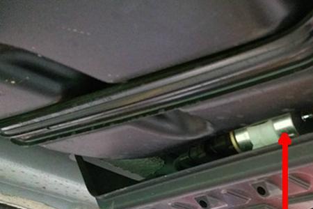长安cs75气门室盖垫渗油