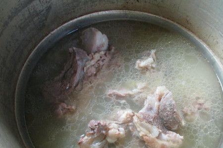 红枣枸杞筒骨汤的做法