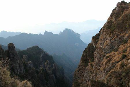 万仞高山怎么造句