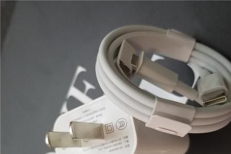 iphone12原装数据线多长
