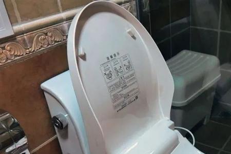 燃烧马桶为什么上面有火