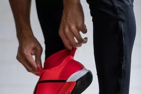 nike暗煞适合脚宽的穿吗
