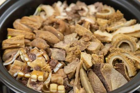 炖牛杂的香料有几种香料