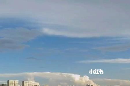 小镇夏天原唱