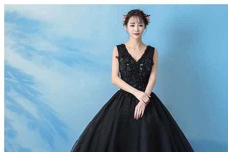 黑婚纱代表什么