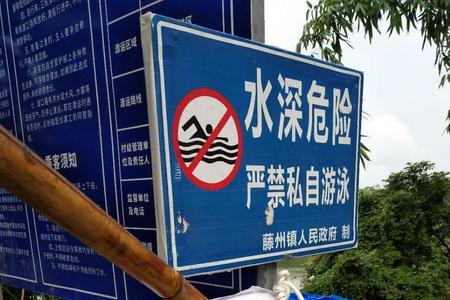 溺水的人会抓住救生圈吗