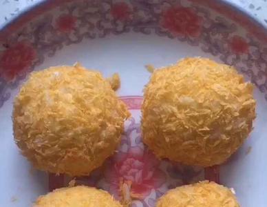以前东北用小米饭做的丸子