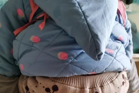 为什么山地车座子那么小硌屁股