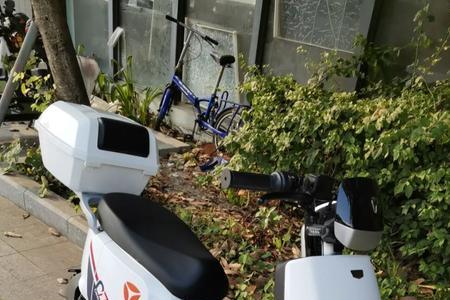 雅迪冠能de8反充电怎么用
