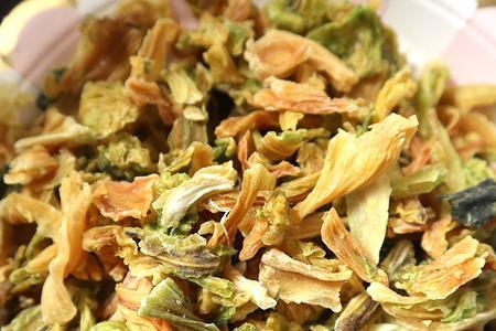 菜干发黄是什么原因