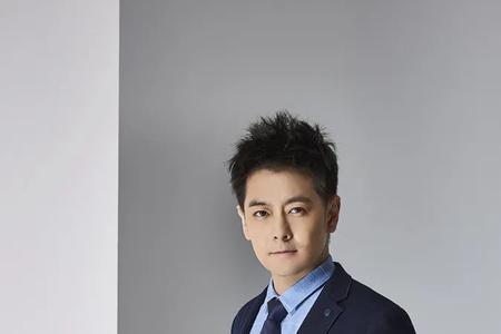 罗蒙服饰女代言人是谁