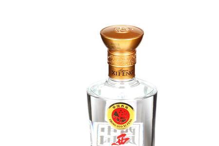 西凤酒绵柔凤香型是贴牌么