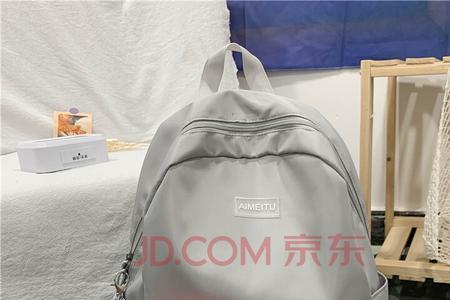 飞人炫彩背包可以当书包用吗
