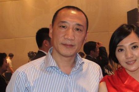 金玉婷是巩汉林女儿吗