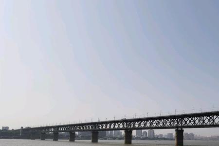 铜陵长江大桥摩托车可以过吗