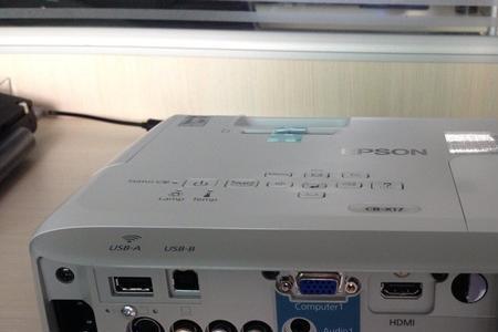 爱普生450w投影仪有没有高清口