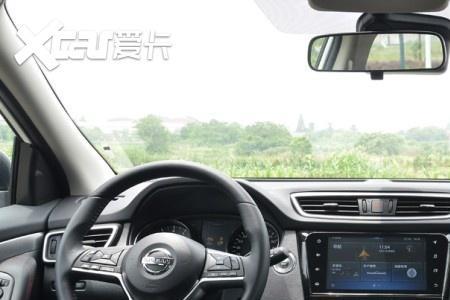 逍客2022款智享版怎么开