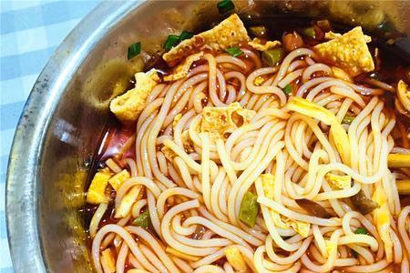 螺蛳粉的臭味是什么味