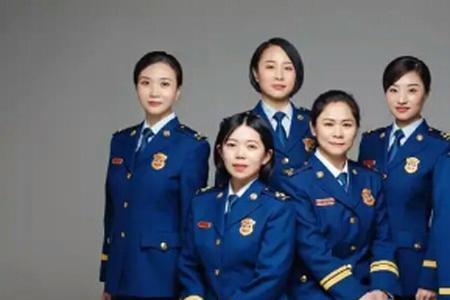 专职消防员可以自己买常服吗