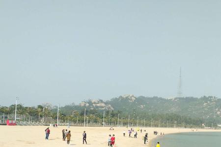 香炉湾沙滩停哪个停车场方便