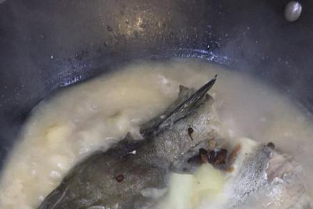 鳕鱼清炖牛肉的做法