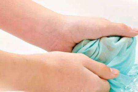 白小t洗了之后还防水吗