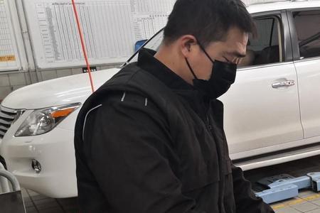雷克萨斯送几次保养