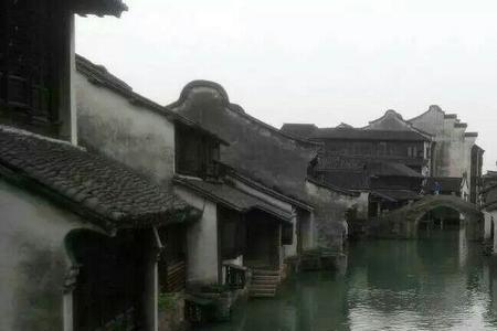 烟雨潇潇是什么意思