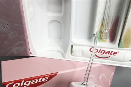 高露洁冲牙器充不进电