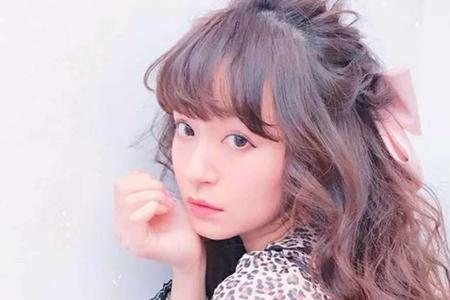 家里没人卷发为什么会有自然卷