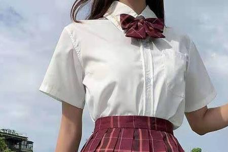 jk格裙皱了可以用被子压平吗