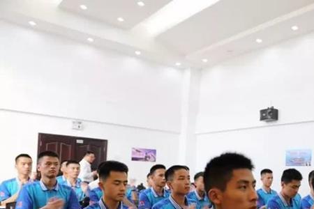 青少年海军航空学校毕业做什么