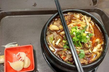 一份砂锅面的热量