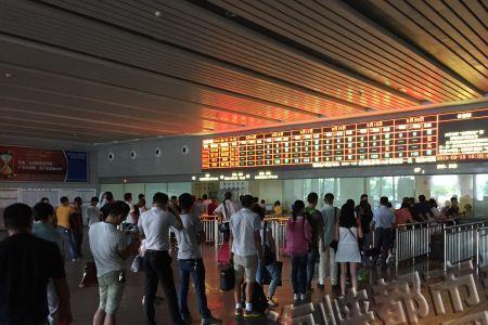 杭州高铁站东站晚上可以改签吗