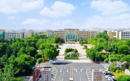 山东现代学院收春考么