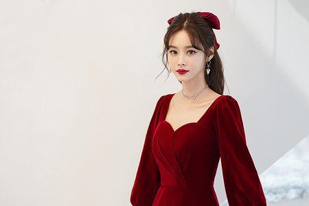冬天敬酒服怎么穿不冷