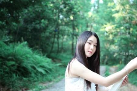 陌生男人喊女人名字是什么意思