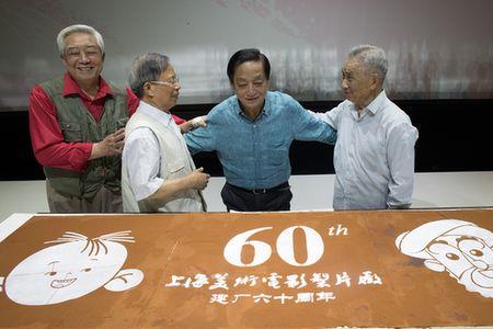 上海电影制片厂是谁题的字