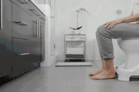马桶坐姿你坐对了吗