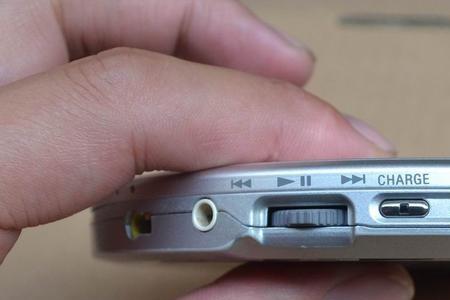 SONY CD随身听使用方法